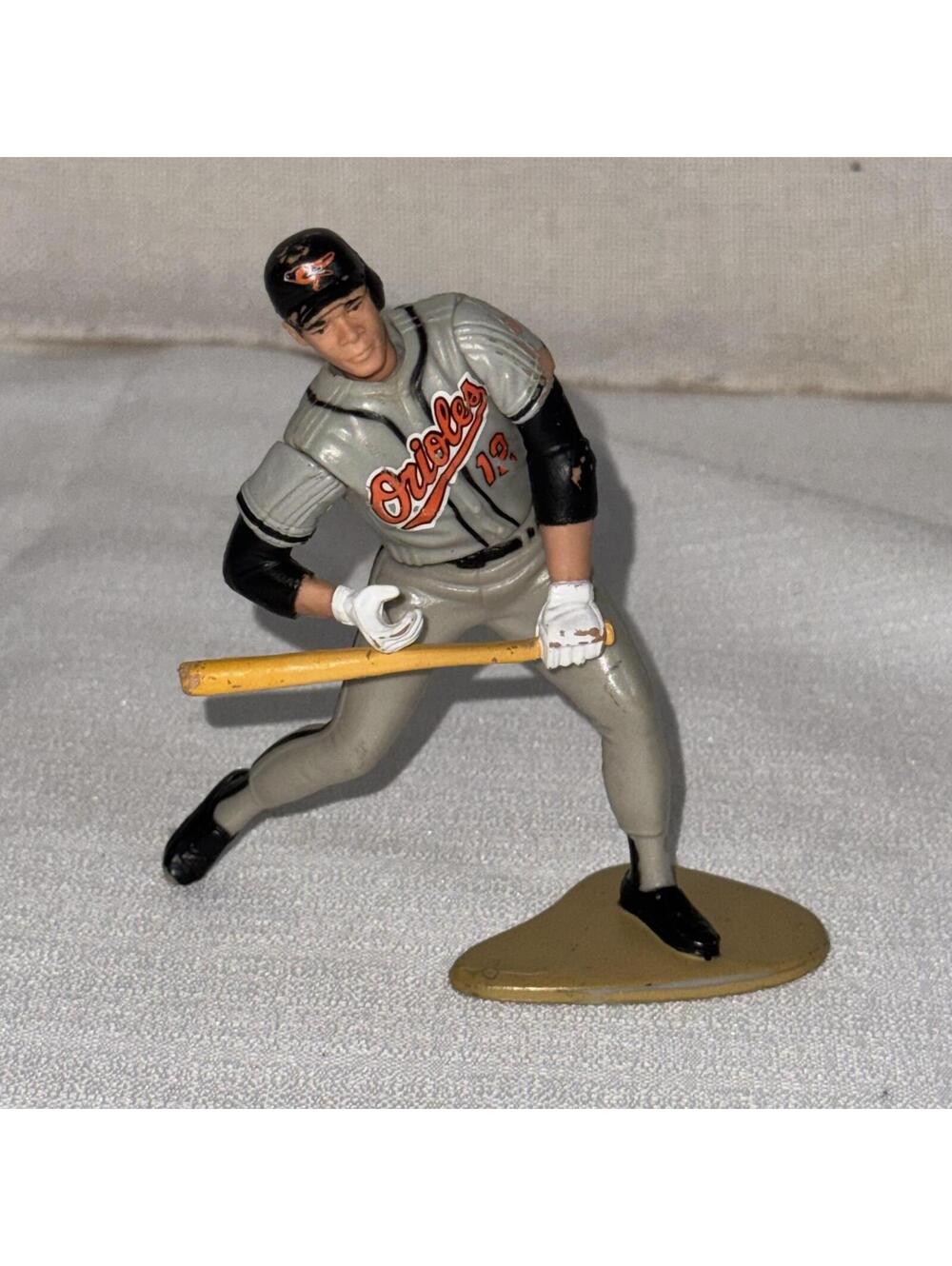1997 Roberto Alomar Orioles MLB‎ Baseball Figure Vintage